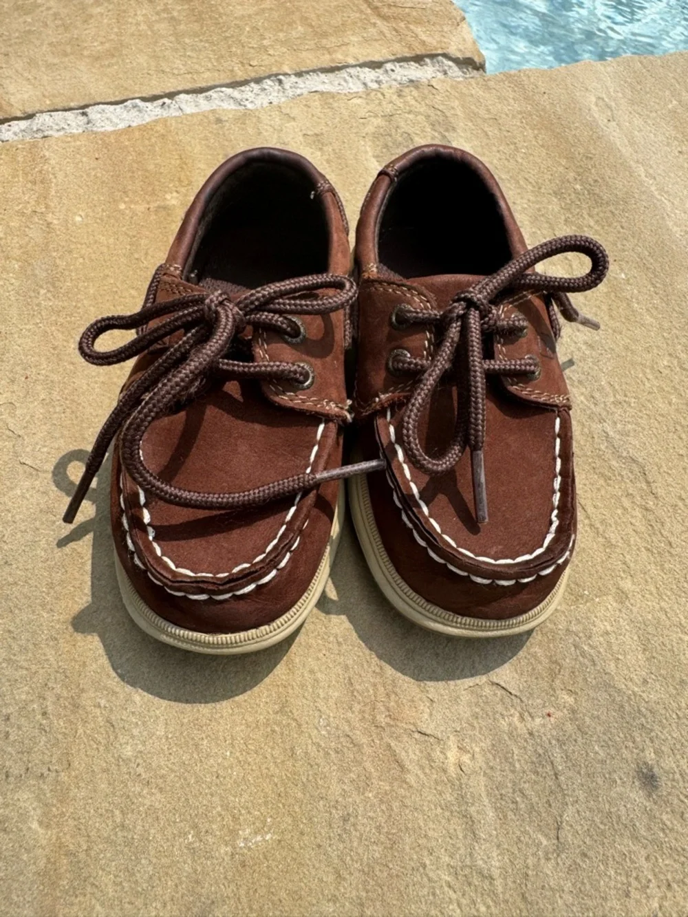 Boys Brown Leather Boat Shoes – Size 7.5W (Approx.)